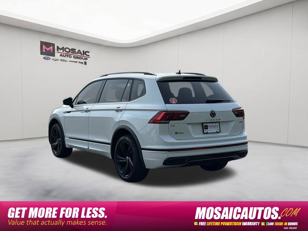 Used 2023 Volkswagen Tiguan SE R-Line AWD/4WD image 5