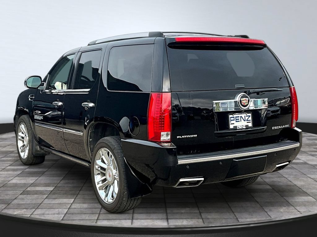 Used 2013 Cadillac Escalade Platinum AWD/4WD image 5