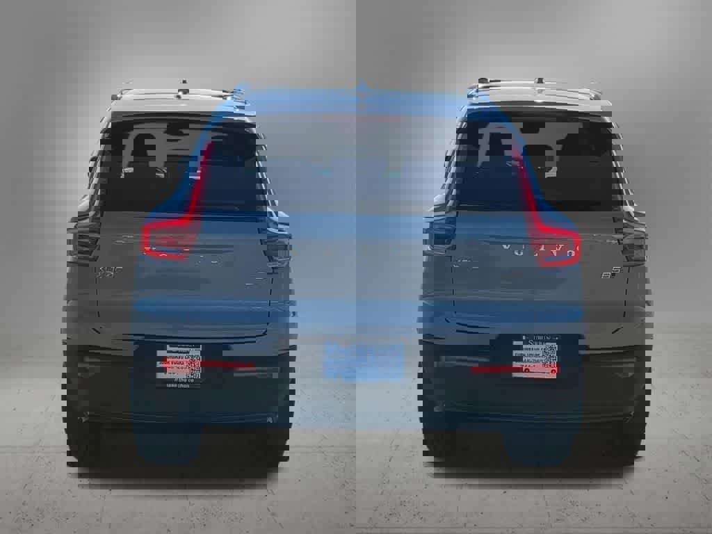 Used 2026 Volvo XC40 B5 Plus w/ Protection Package Premier image 5