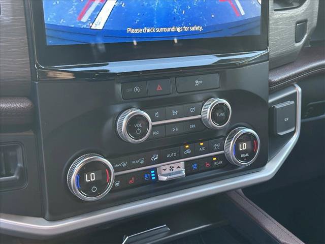 Used 2024 Ford Expedition Limited RWD image 15