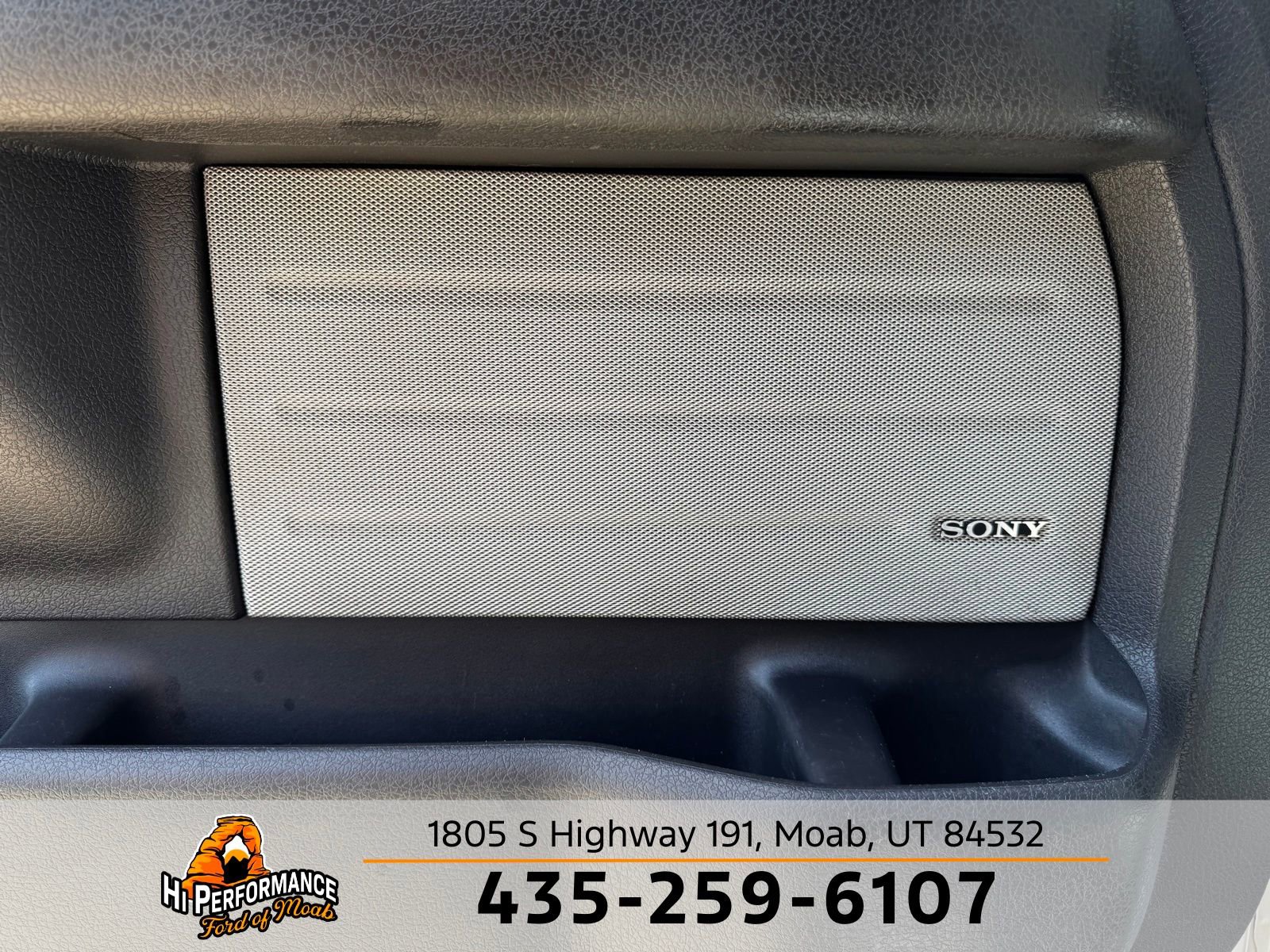 Used 2014 Ford F150 Raptor w/ Equipment Group 801A Luxury AWD/4WD image 15