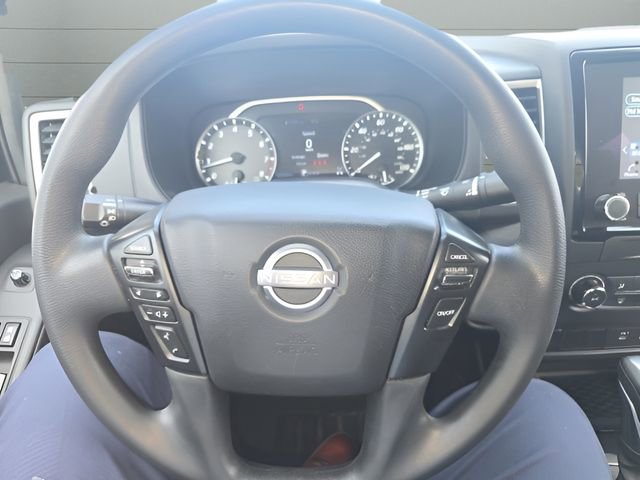 Used 2024 Nissan Frontier SV image 13