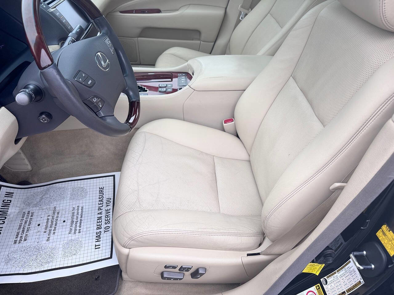 Used 2012 Lexus LS 460 AWD w/ Comfort Plus Pkg image 9