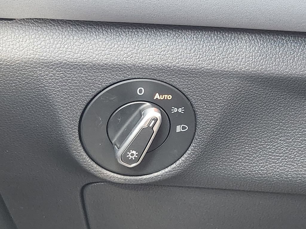 New 2026 Volkswagen Jetta SE image 11