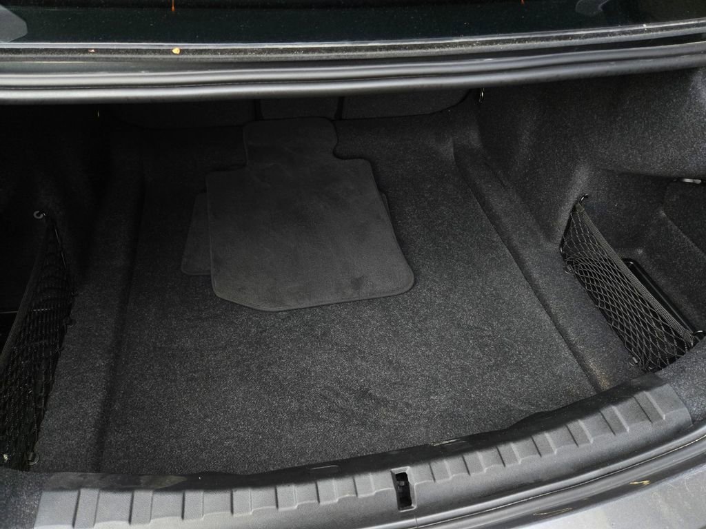 Used 2019 BMW 330i Sedan w/ Convenience Package image 27