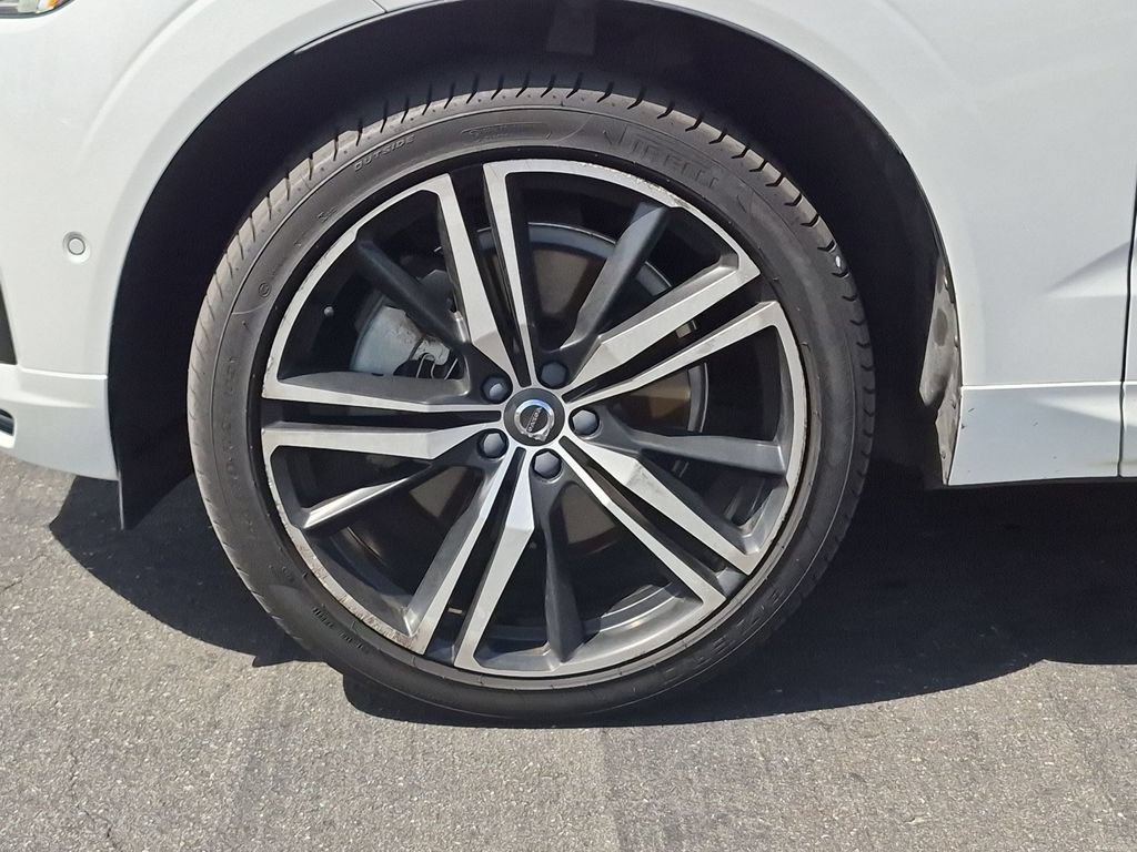 Used 2019 Volvo XC60 T8 R-Design w/ Advanced Package AWD/4WD image 11