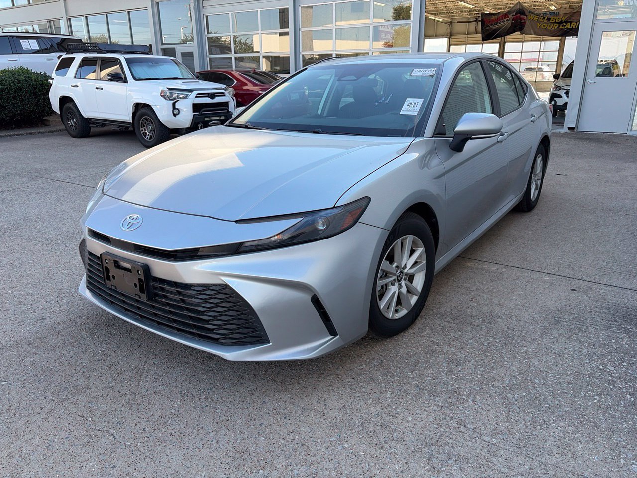 Used 2026 Toyota Camry LE FWD image 6