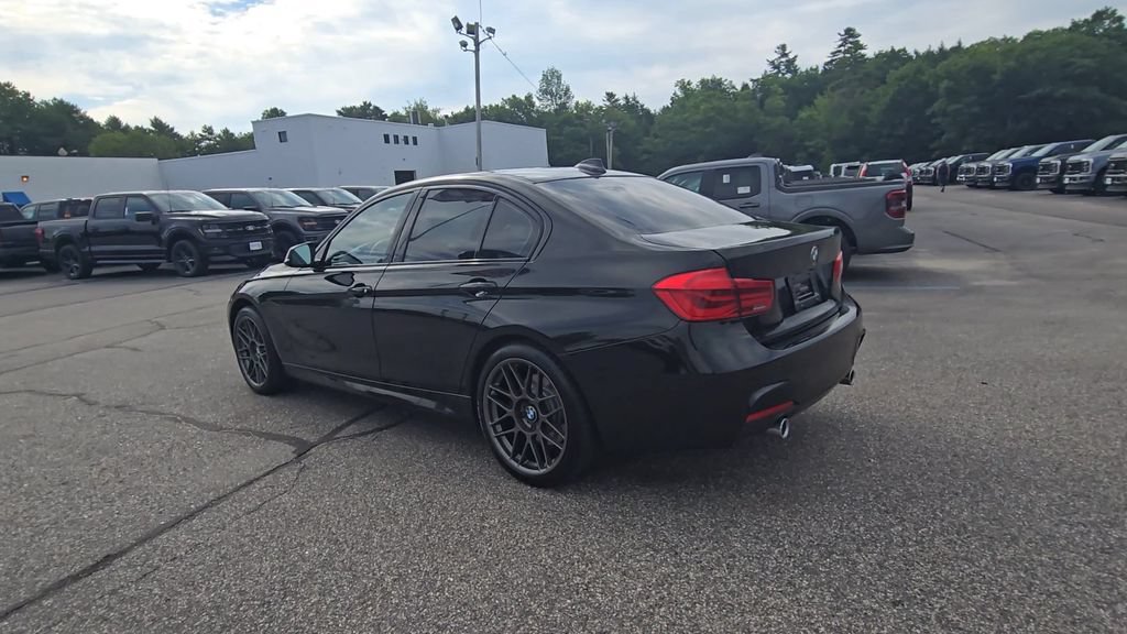 Used 2018 BMW 340i xDrive Sedan AWD/4WD image 18