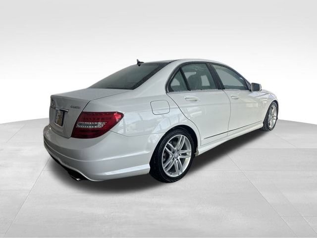 Used 2013 Mercedes-Benz C 300 4MATIC Sedan image 7