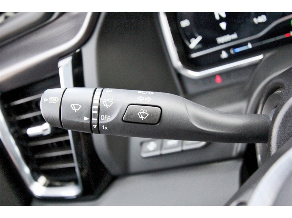 Used 2025 GMC Sierra 3500 Denali Ultimate image 15