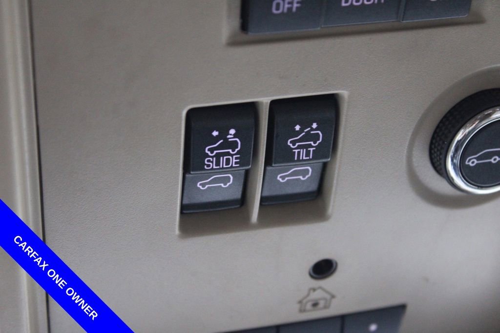 Used 2017 Chevrolet Suburban Premier image 34