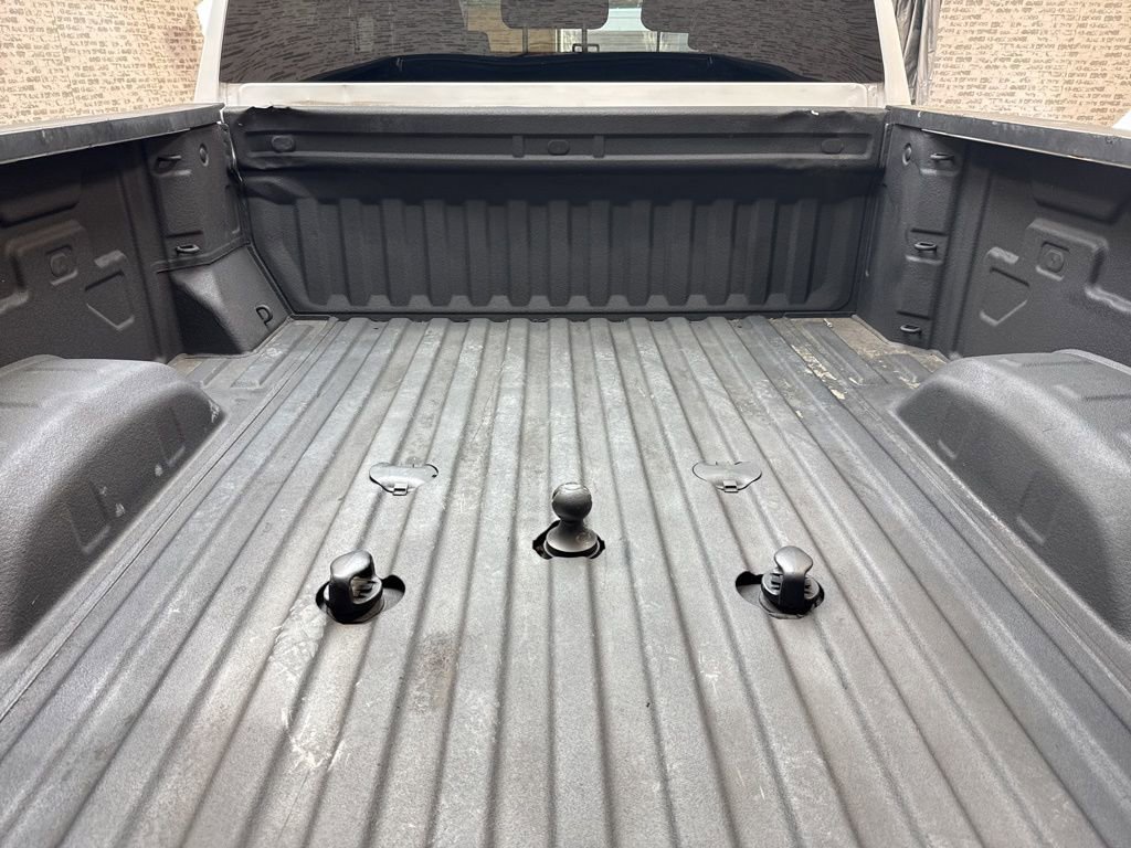 Used 2024 Chevrolet Silverado 2500 Custom w/ Custom Value Package image 15