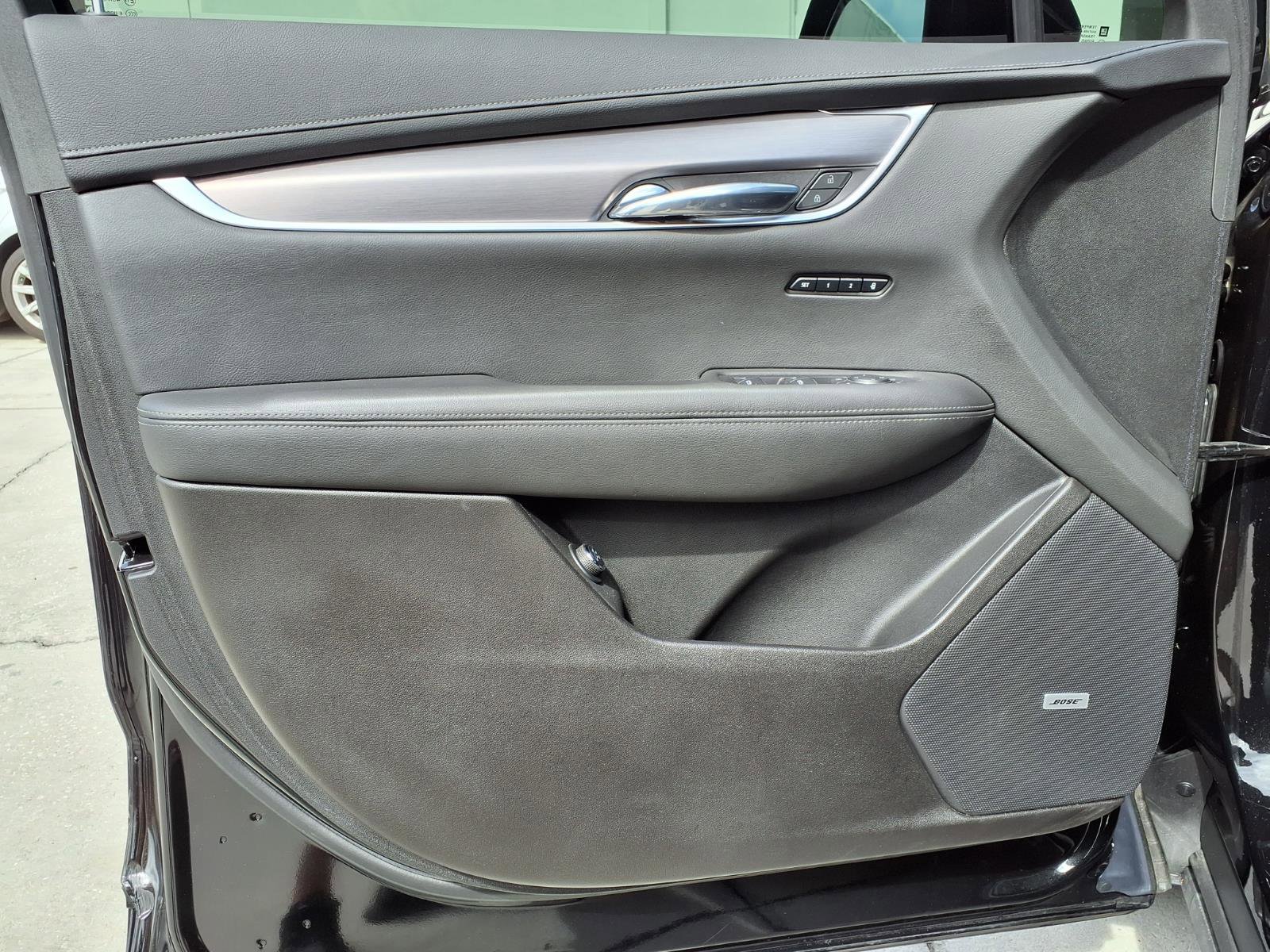 Certified 2024 Cadillac XT6 Luxury image 19