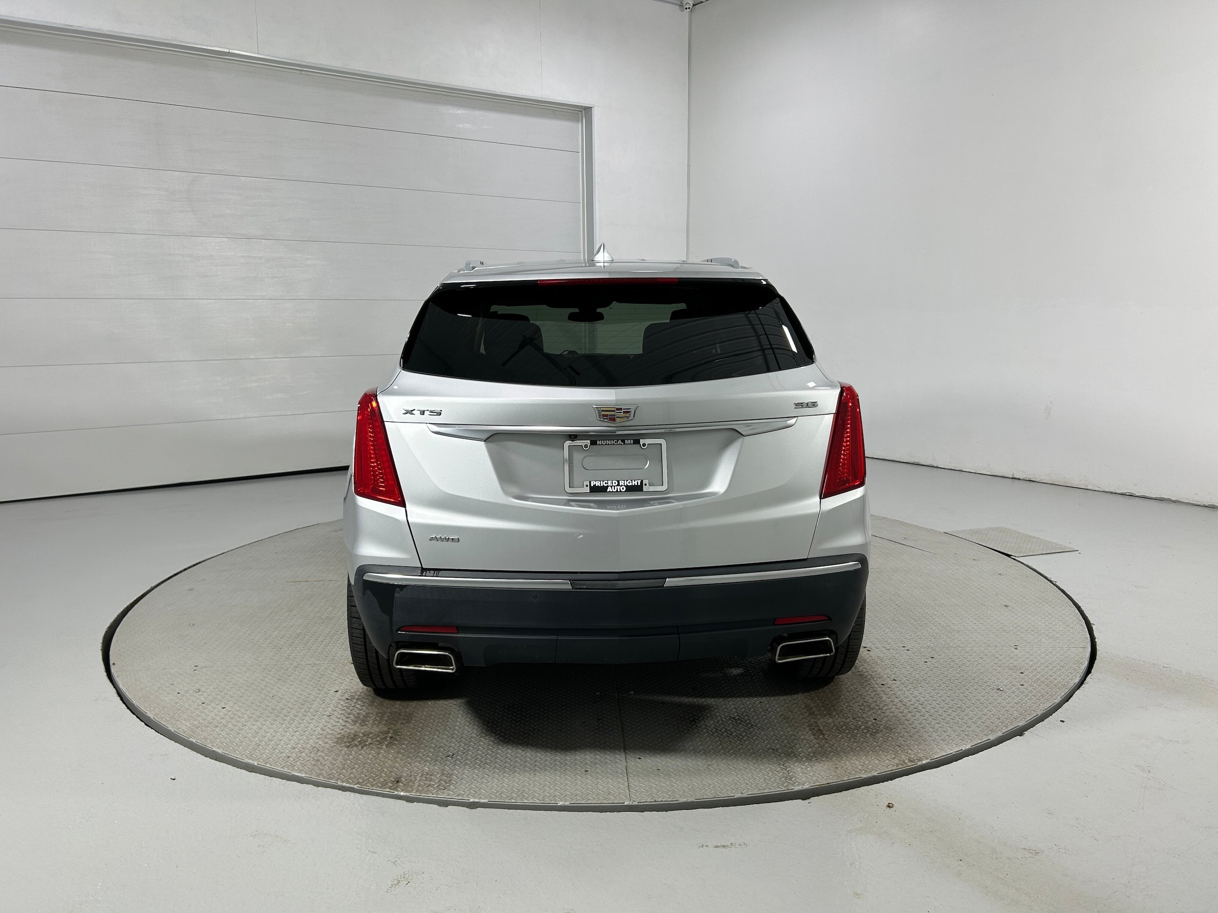 Used 2018 Cadillac XT5 Premium Luxury AWD/4WD image 34