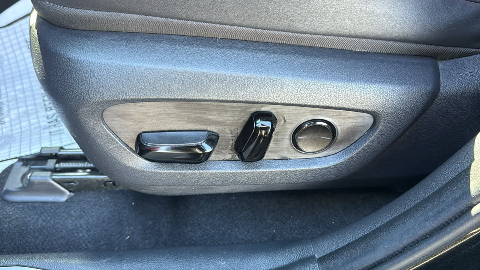 Used 2023 Lexus NX 350h AWD image 13