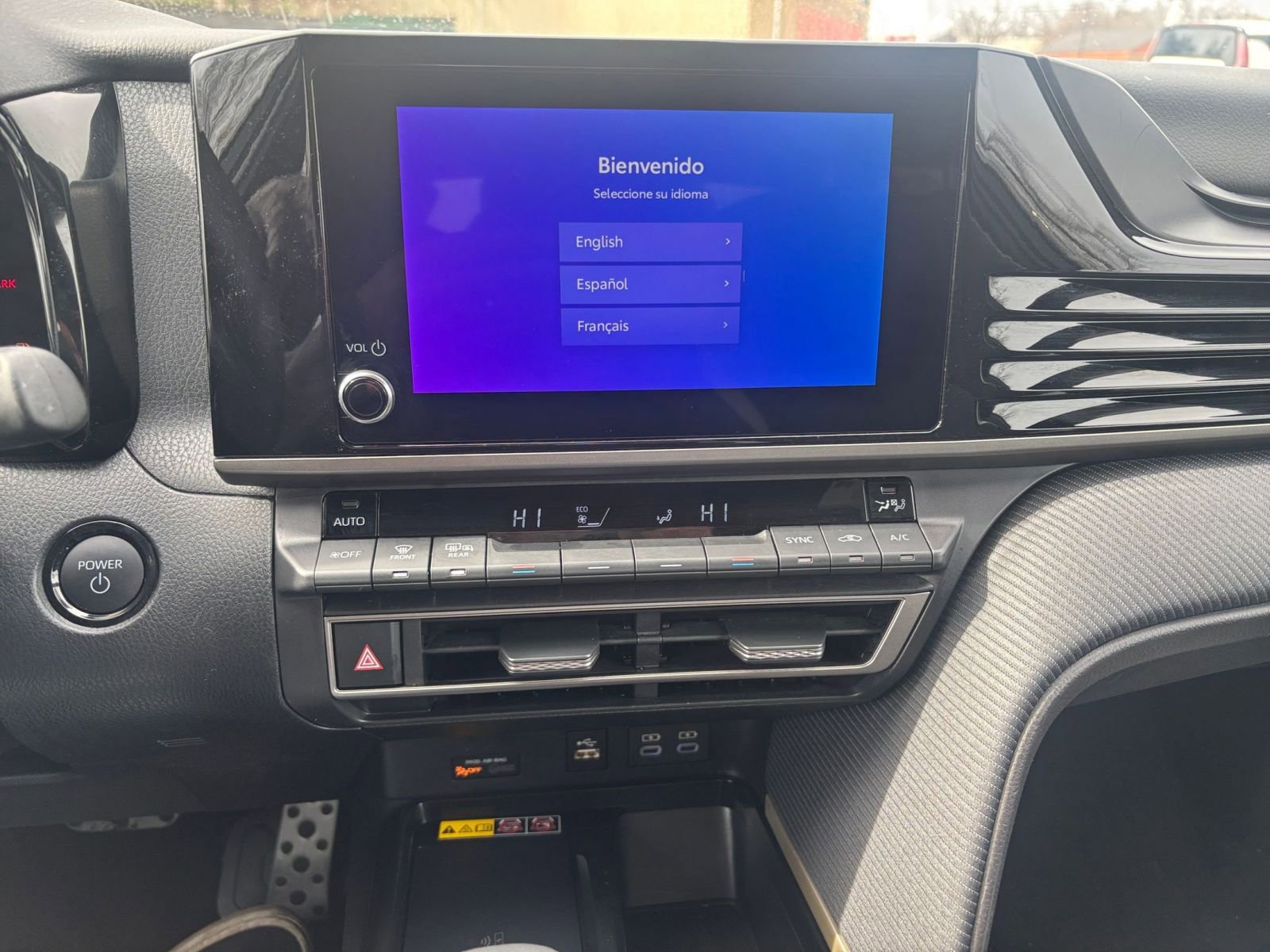 Used 2025 Toyota Camry SE image 17