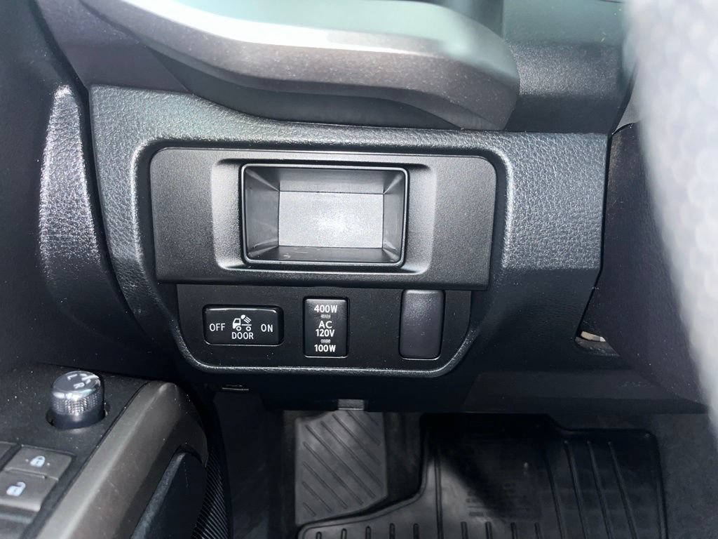 Used 2016 Toyota Tacoma SR5 AWD/4WD image 61