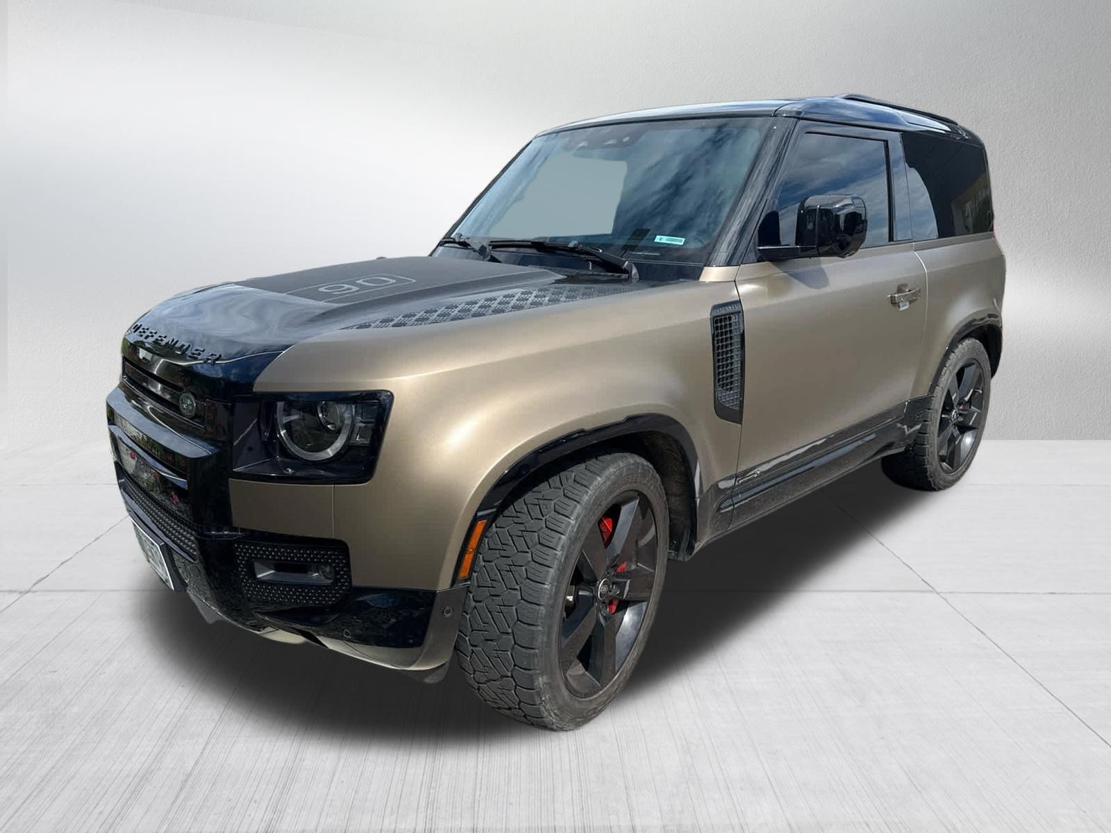 Used 2023 Land Rover Defender 90 X AWD/4WD video 1
