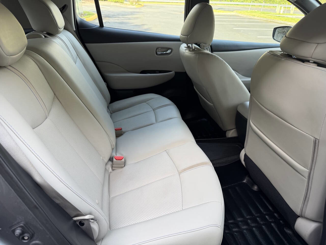 Used 2018 Nissan Leaf SL w/ SL Technology Package image 29