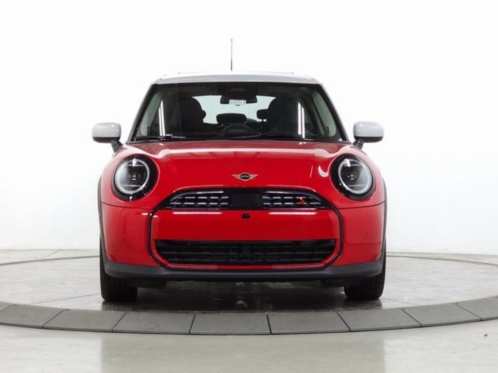 Used 2025 MINI Cooper S image 2