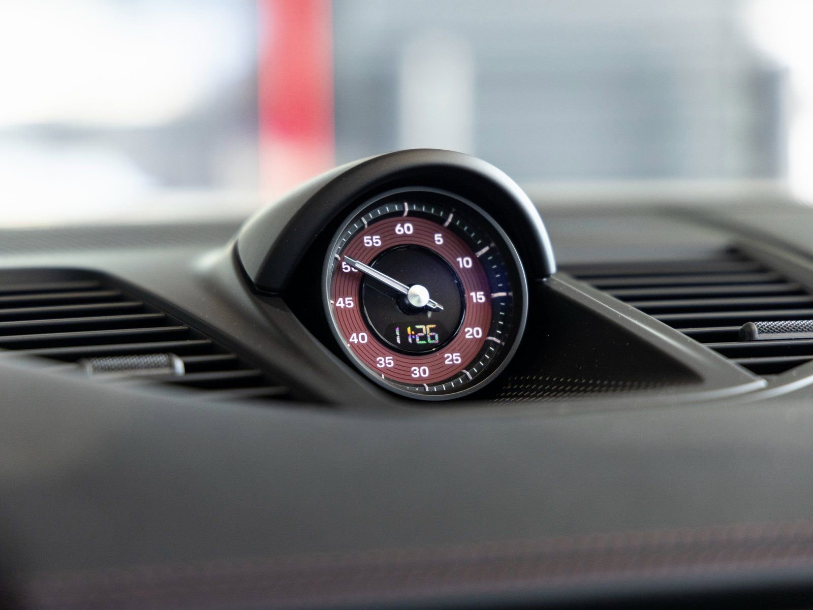 Used 2025 Porsche Panamera 4 image 17