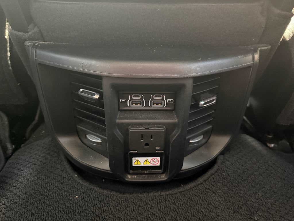 Used 2024 RAM 2500 Laramie w/ Safety Group AWD/4WD image 39