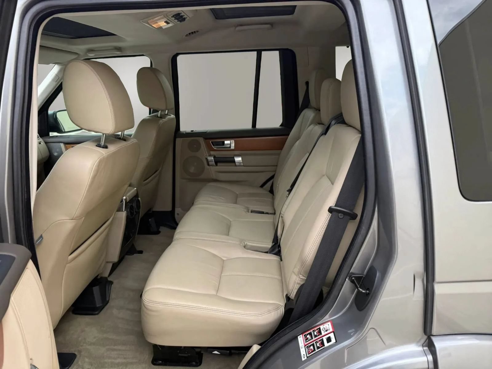 Used 2010 Land Rover LR4 HSE LUX AWD/4WD image 15