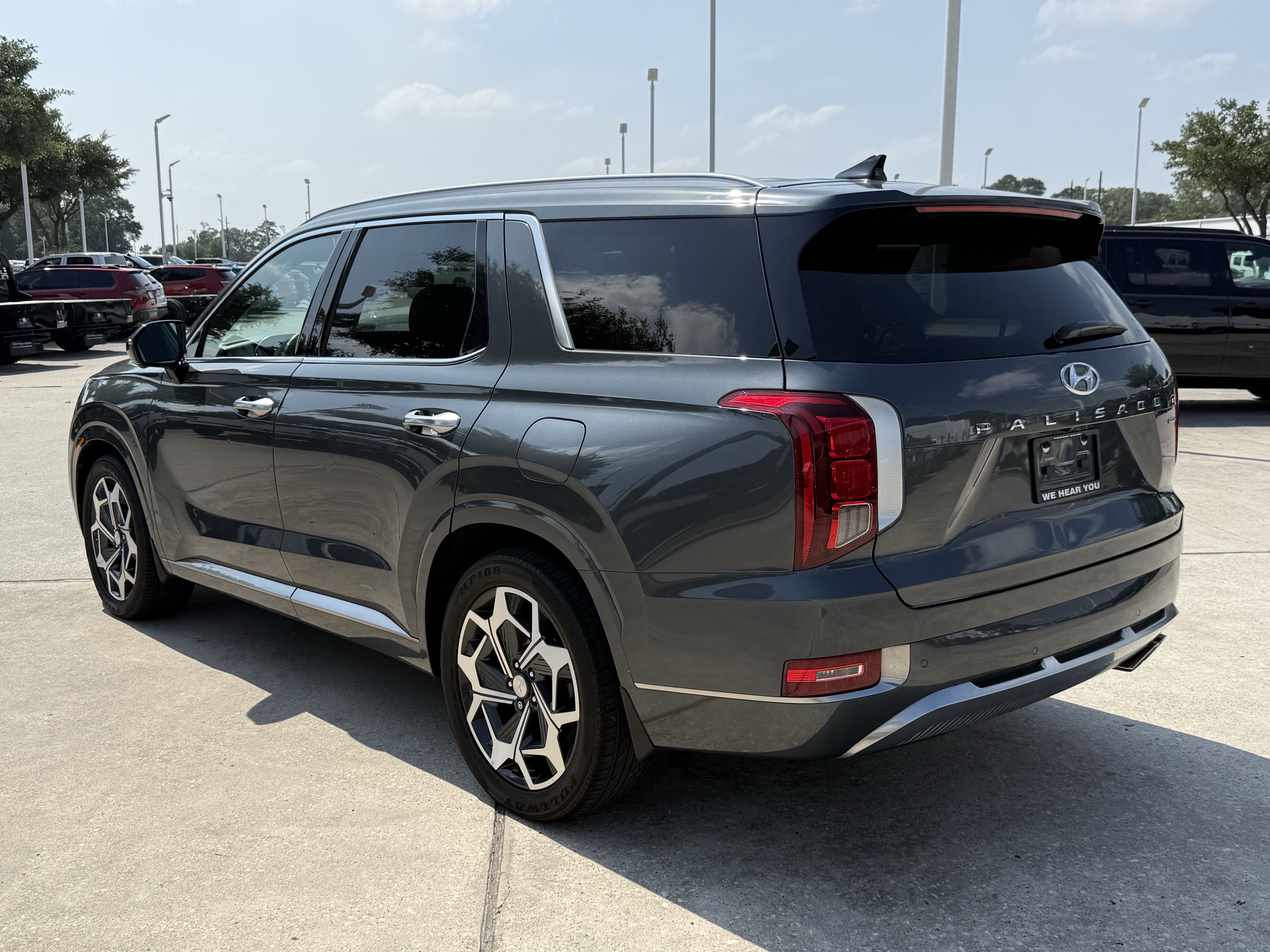 Used 2022 Hyundai Palisade Calligraphy w/ Cargo Package AWD/4WD image 7
