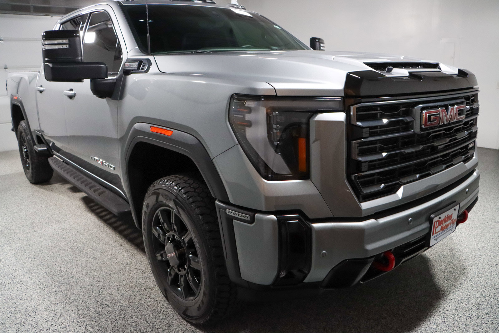 Used 2025 GMC Sierra 2500 AT4 w/ AT4 Premium Plus Package AWD/4WD image 5