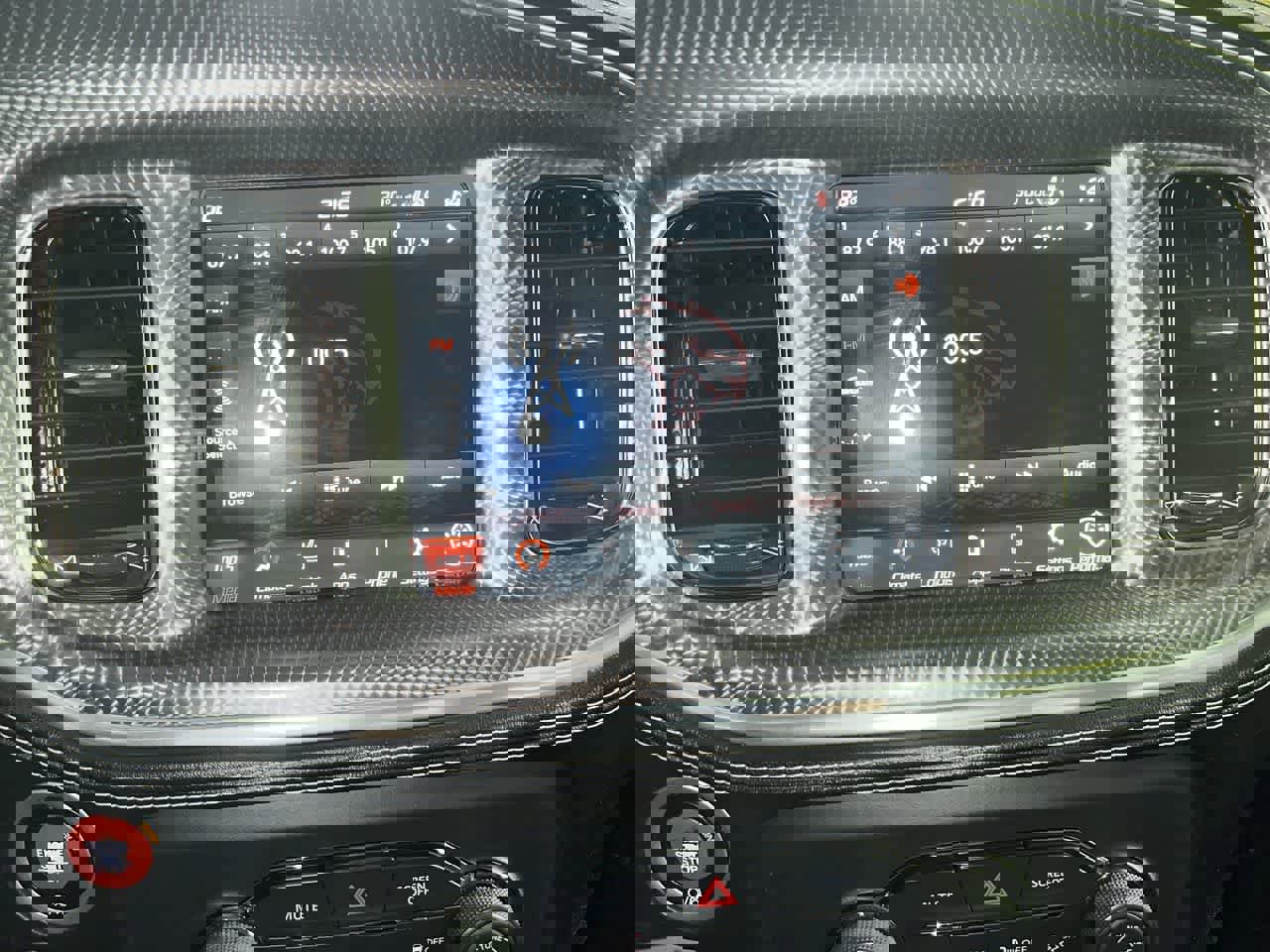 Used 2021 Dodge Charger SRT Hellcat image 18