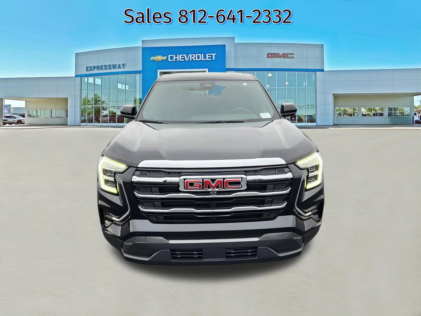 Used 2025 GMC Terrain Elevation AWD/4WD image 2