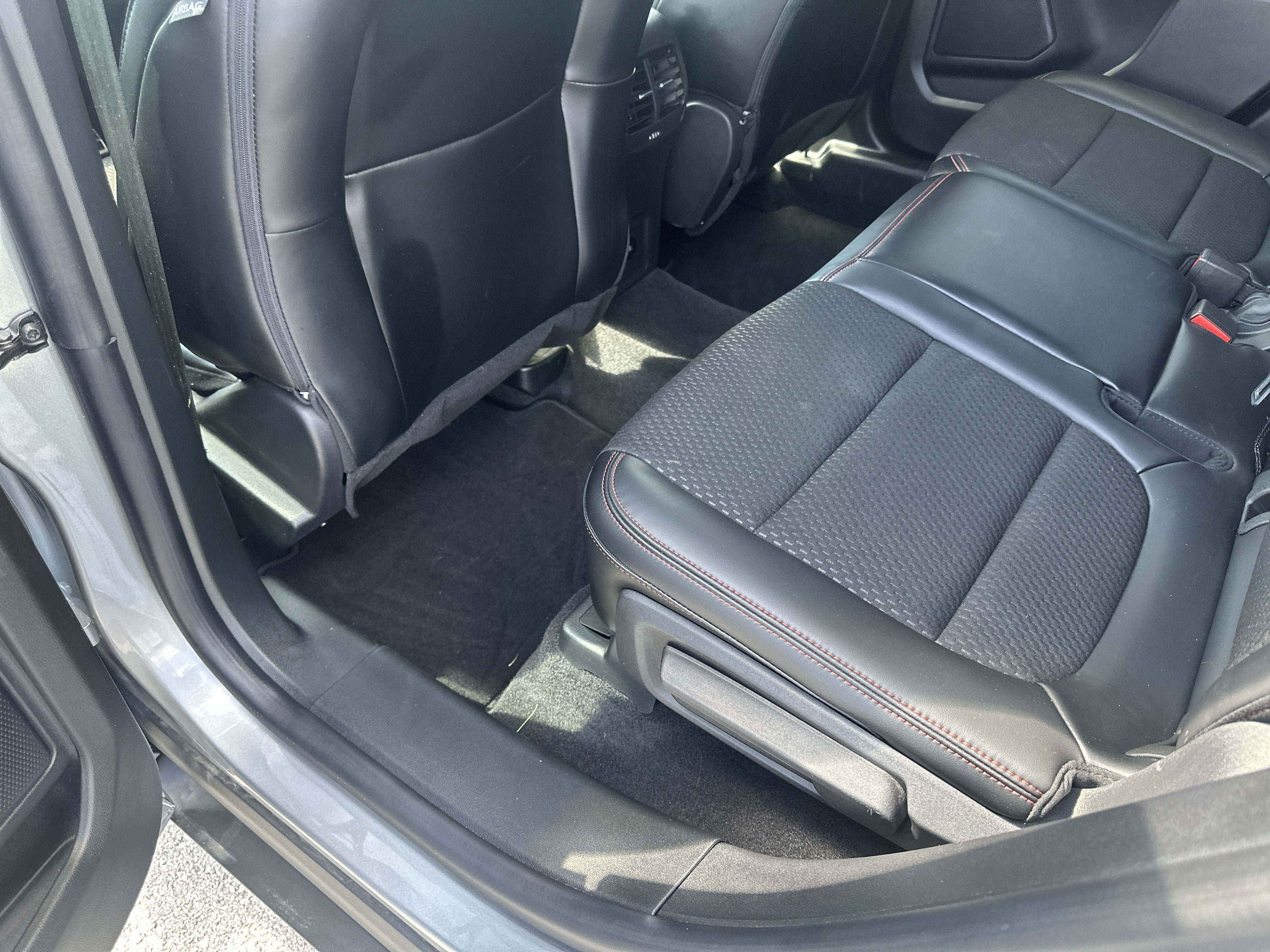 Used 2024 Ford Escape ST-Line w/ Tech Pack #1 AWD/4WD image 17