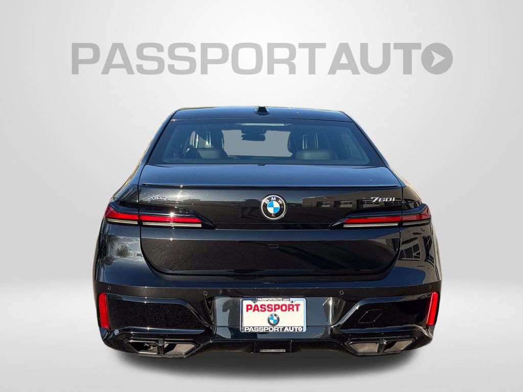 Certified 2023 BMW 760i xDrive image 6