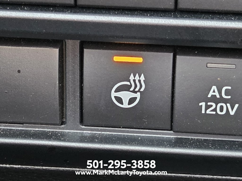 Used 2024 Toyota Sequoia Platinum AWD/4WD image 30