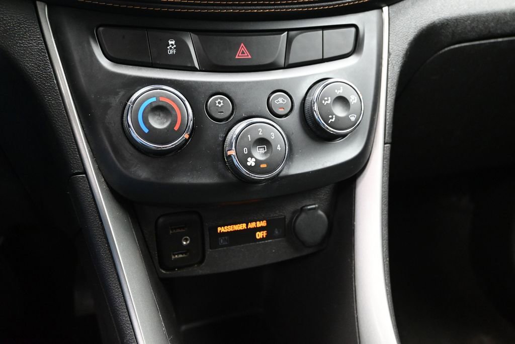 Used 2018 Chevrolet Trax LS FWD image 41