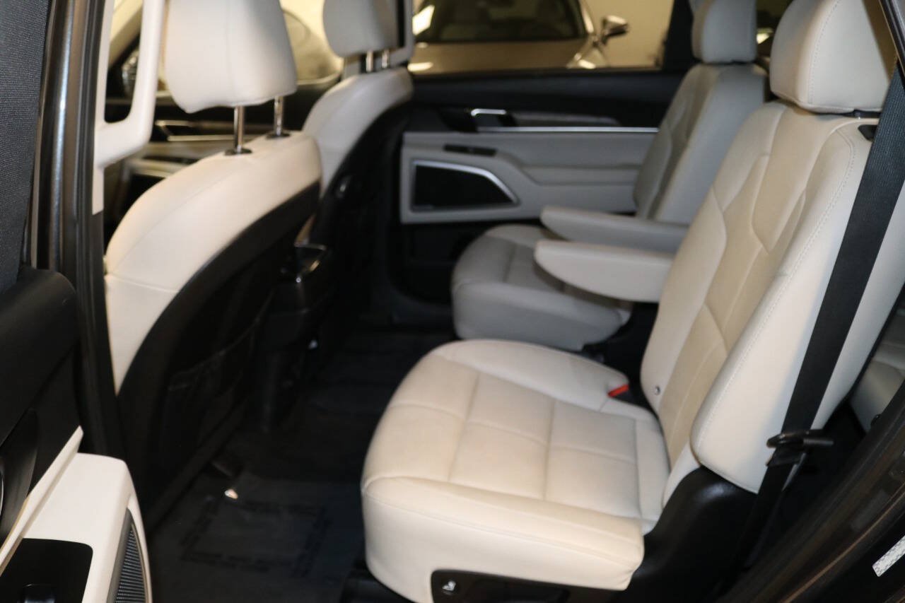 Used 2021 Kia Telluride EX w/ EX Premium Package AWD/4WD image 15