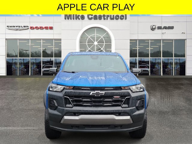 Used 2023 Chevrolet Colorado Trail Boss w/ Advanced Trailering Package AWD/4WD image 2