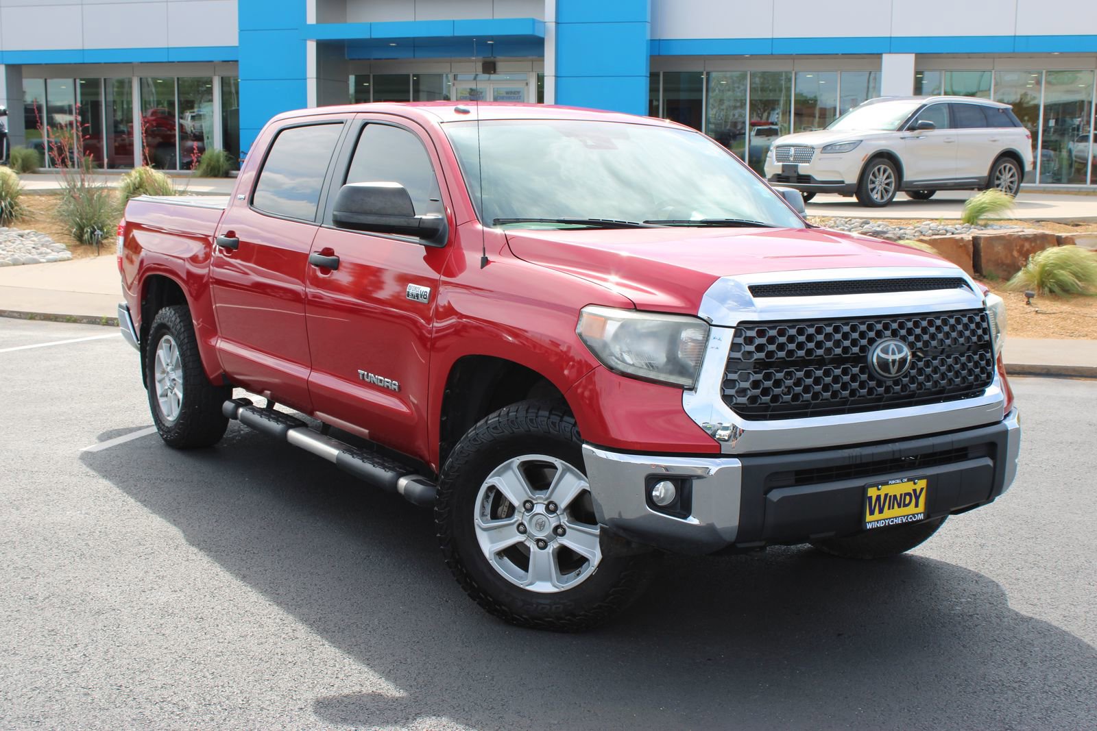 Used 2018 Toyota Tundra SR5 w/ SR5 Upgrade Package image 2