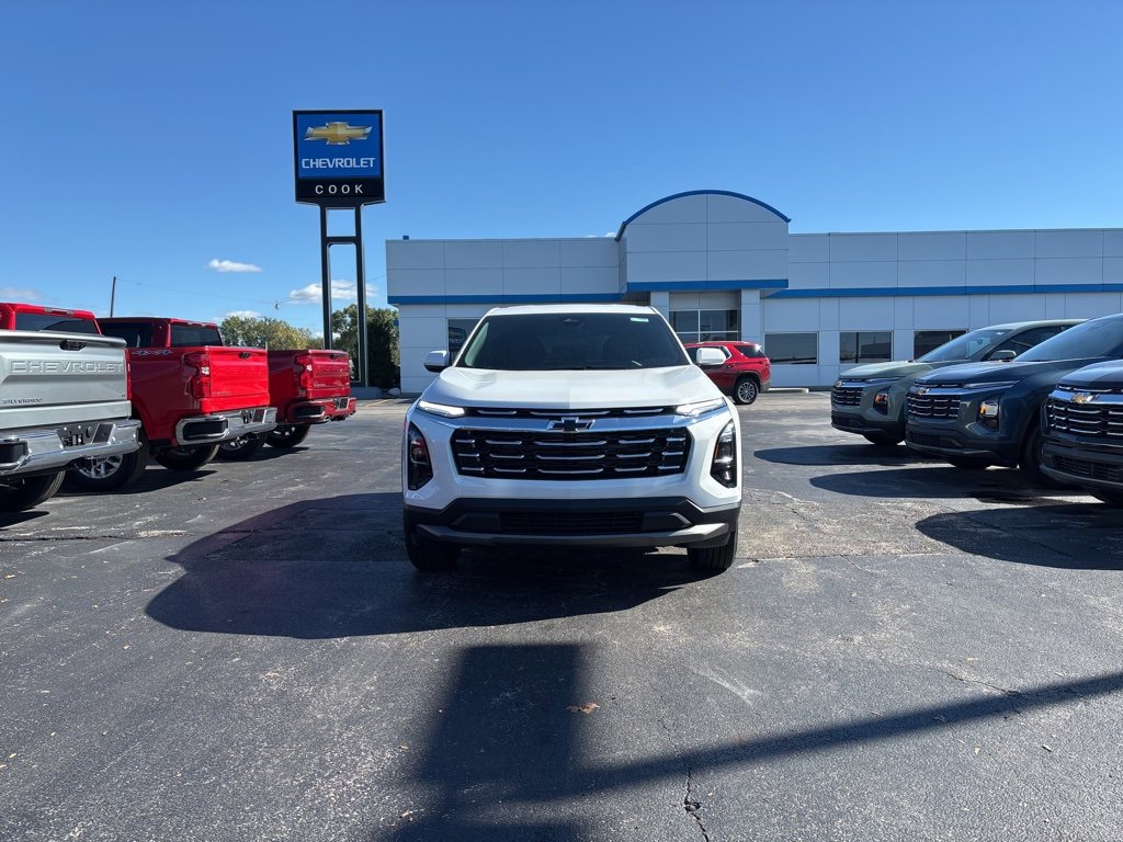 New 2026 Chevrolet Equinox LT w/ Convenience Package II image 2