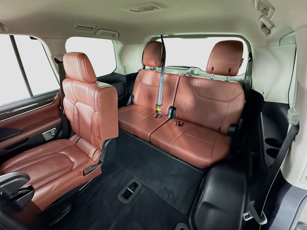 Used 2018 Lexus LX 570 4WD w/ Luxury Package image 12