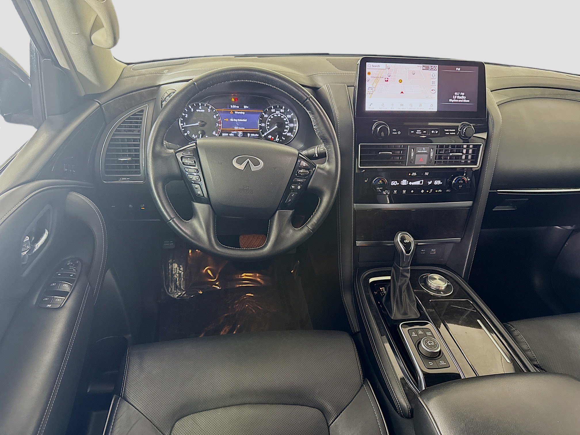 Used 2024 INFINITI QX80 Luxe image 17