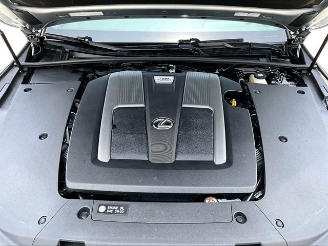 Used 2022 Lexus LS 500 w/ Interior Upgrade Package RWD image 11