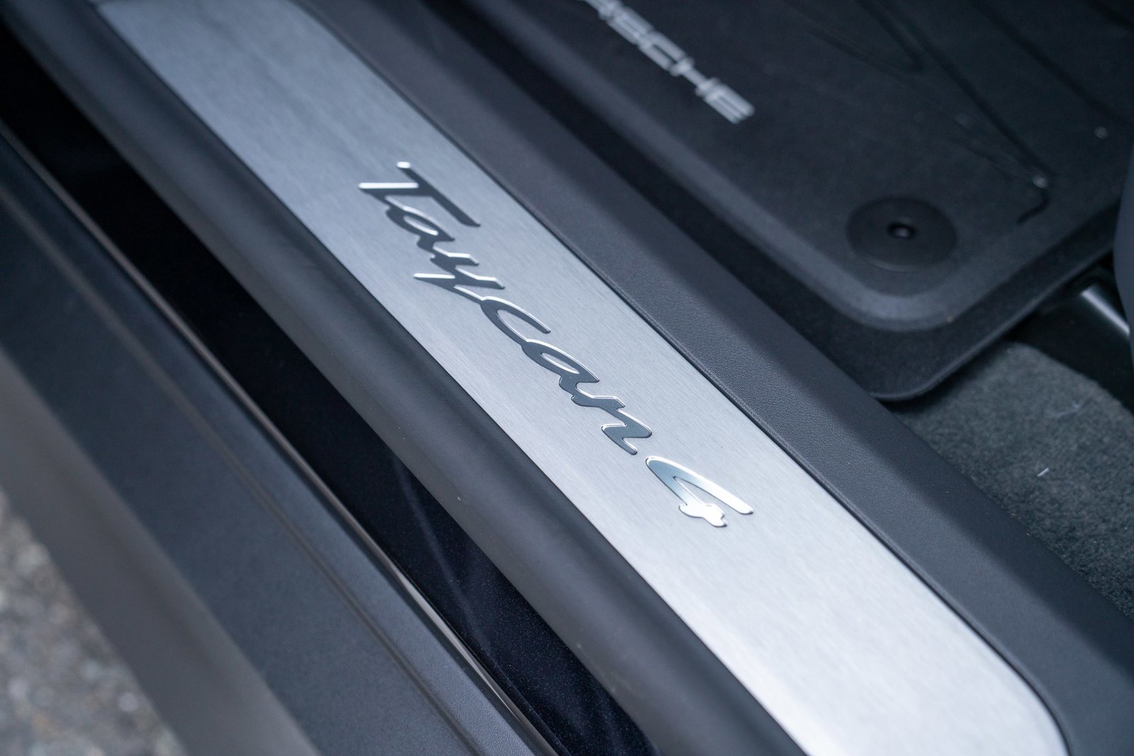 New 2026 Porsche Taycan image 12