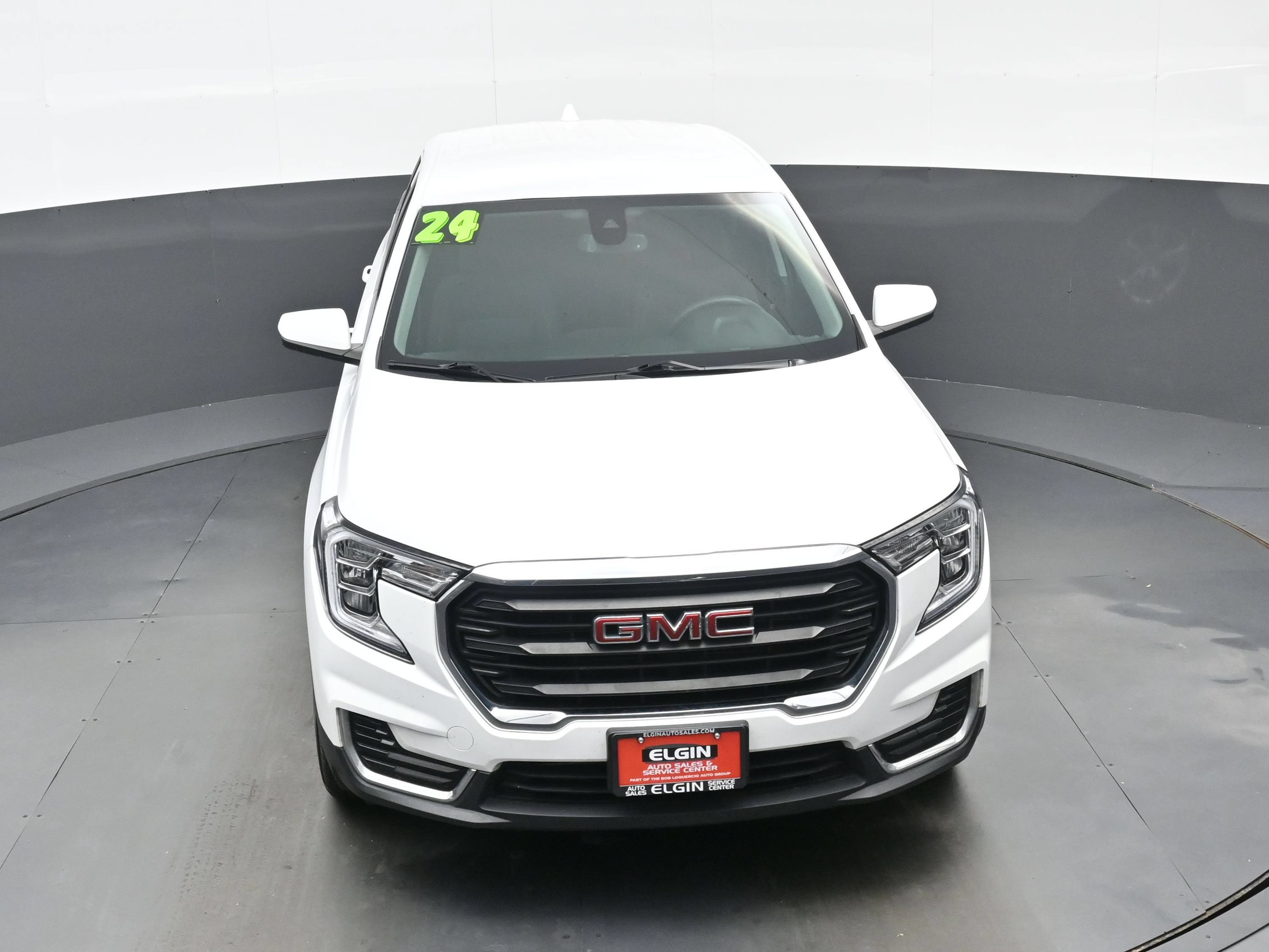 Used 2024 GMC Terrain SLE AWD/4WD image 39