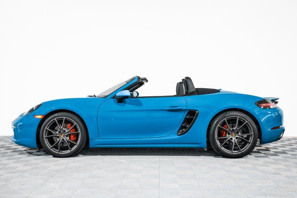 Used 2018 Porsche 718 Boxster S image 23