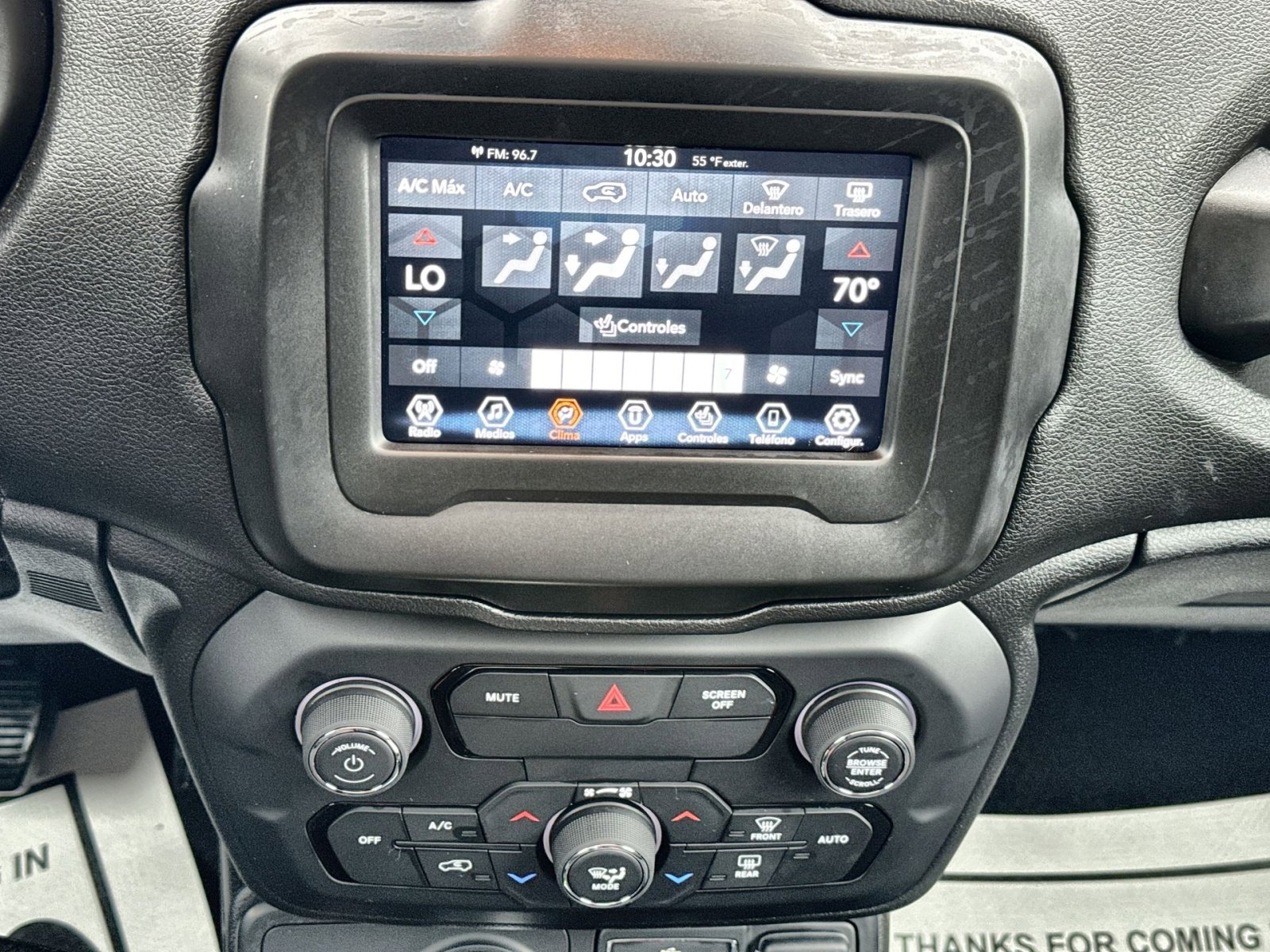 Used 2020 Jeep Renegade Latitude w/ Cold Weather Group image 20