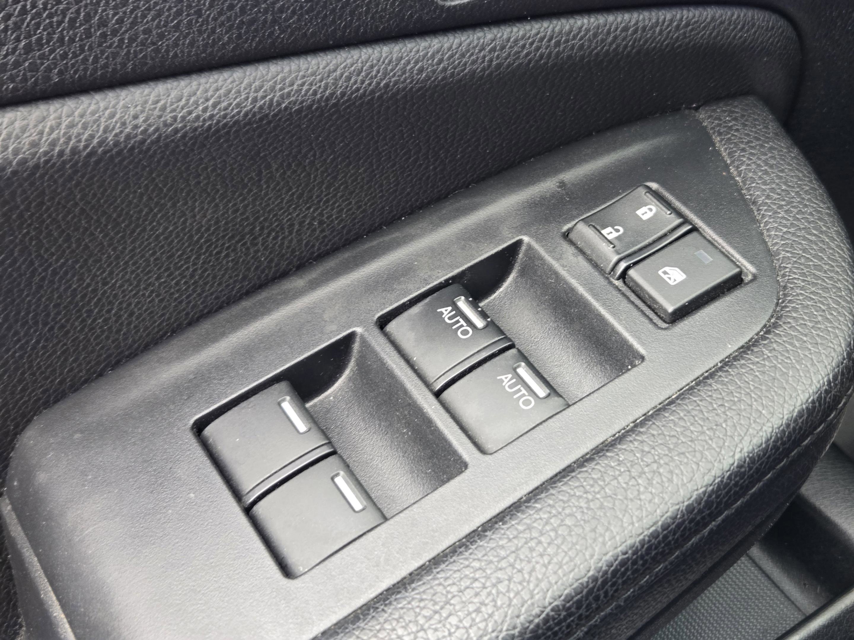 Used 2016 Honda Pilot Elite image 22