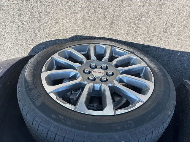 Used 2023 GMC Acadia Denali w/ Denali Technology Package AWD/4WD image 20