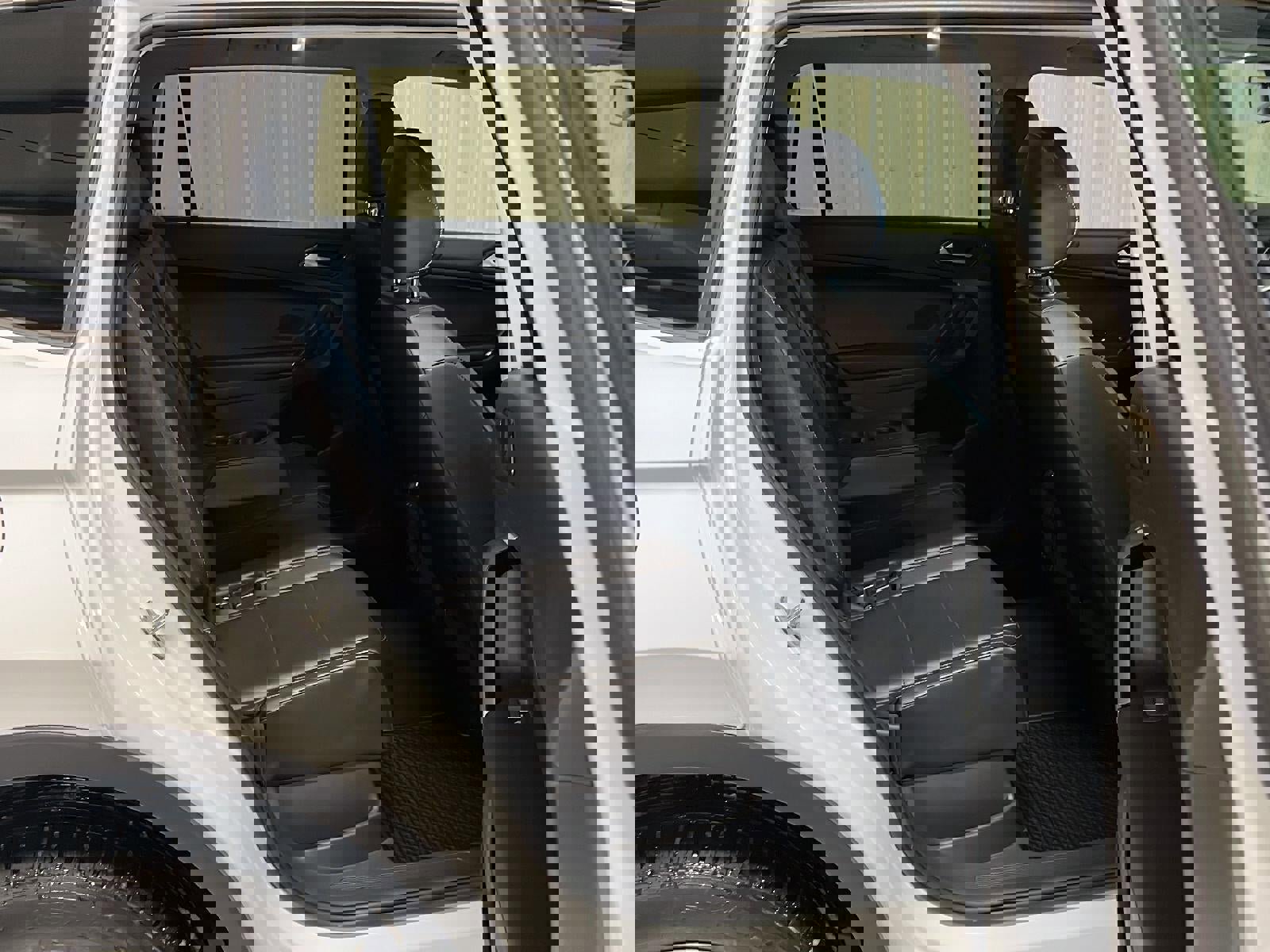 Used 2018 Volkswagen Tiguan SE image 13