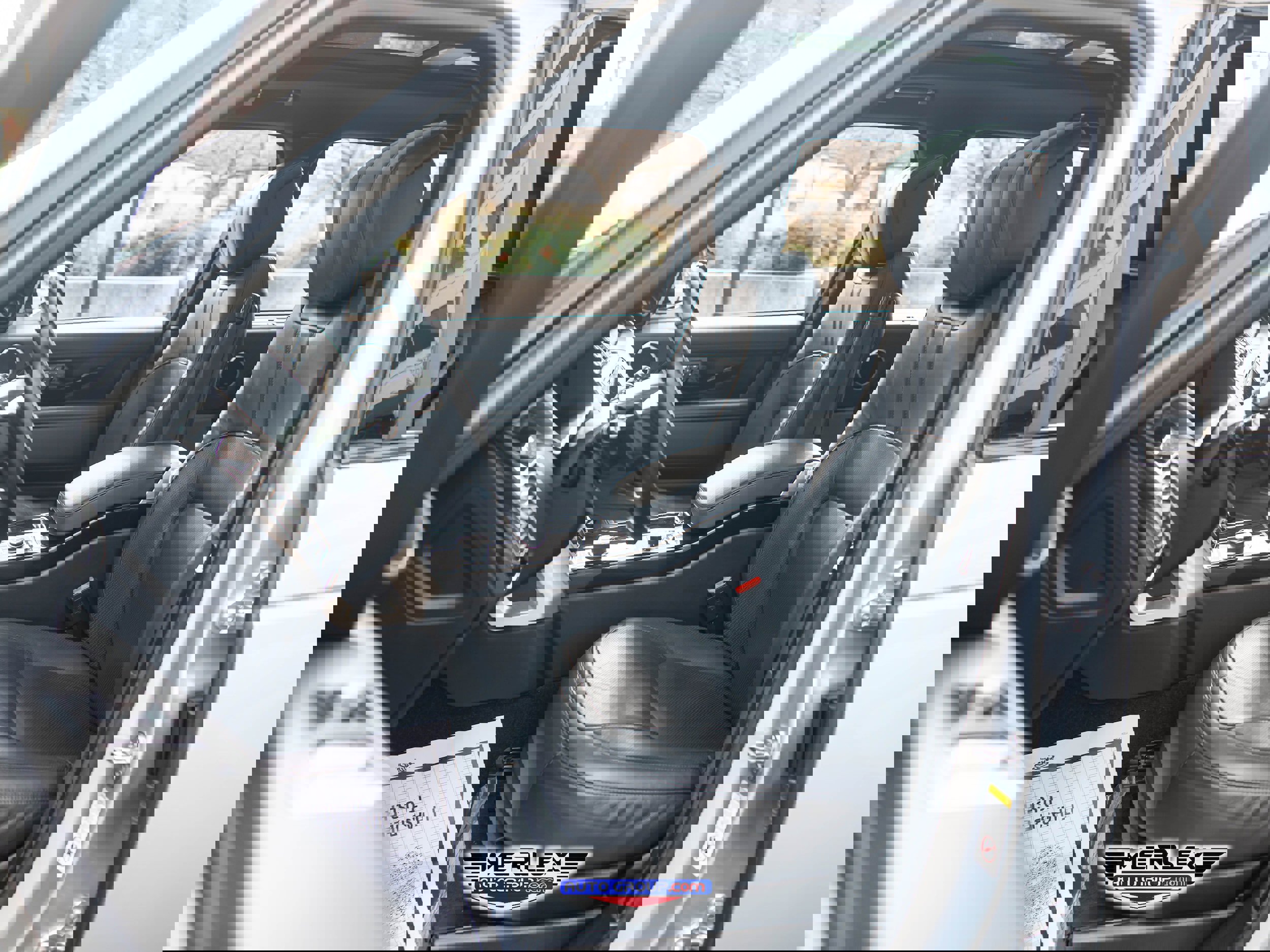 Used 2018 Land Rover Range Rover Long Wheelbase Supercharged image 16